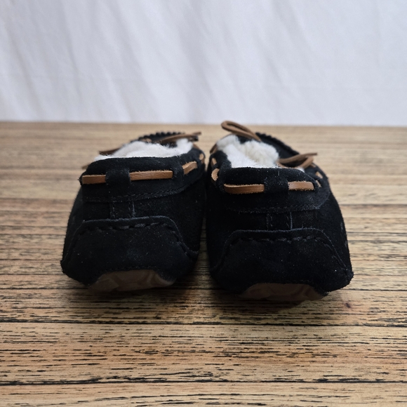 UGG Women's Black Dakota Slippers size 8 - Picture 4 of 11